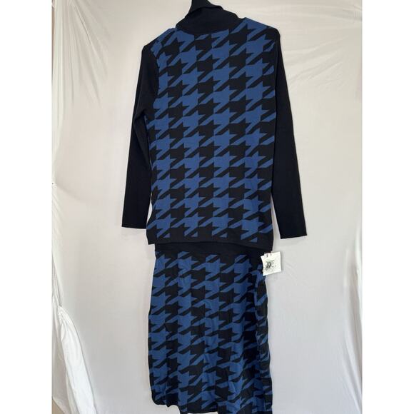 NWT Anne Klein Blouse And Skirt Size Medium- Read - Picture 1 of 5